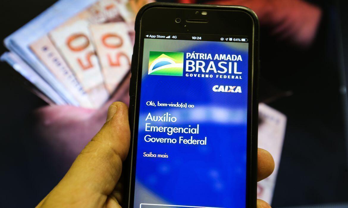 Auxílio Emergencial 2021: lista de aprovados é liberada